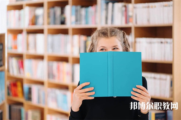 湖北哪里的中職學(xué)校能讀機(jī)電類（機(jī)電技術(shù)、工業(yè)機(jī)器人、電子技術(shù)應(yīng)用）專業(yè)