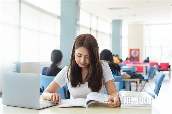 廣東哪里的技工學校能讀旅游服務(wù)與管理專業(yè)