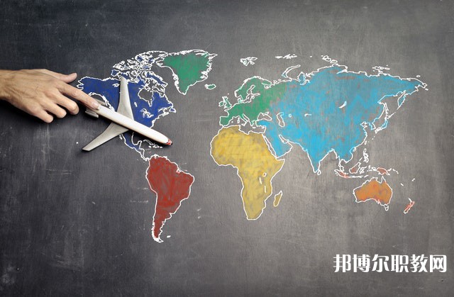 廣東哪里的職業(yè)學(xué)校能讀計算機(jī)應(yīng)用與廣告設(shè)計專業(yè)