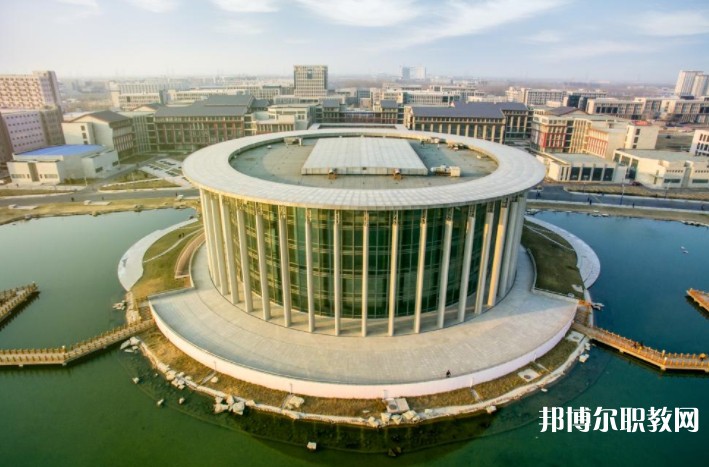 河南藝術(shù)職業(yè)學院中專部網(wǎng)站網(wǎng)址主頁