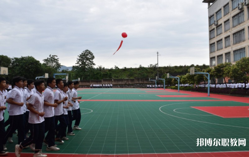2024靈川縣職業(yè)中等專(zhuān)業(yè)學(xué)校招生計(jì)劃 招生人數(shù)是多少(附要求、條件、對(duì)象)