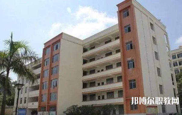 賀州市東南理工職業(yè)技術(shù)學(xué)校怎么樣、好不好