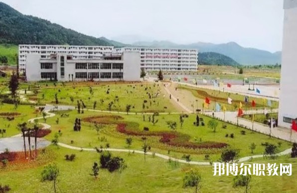 長江科技中等專業(yè)學(xué)校怎么樣、好不好