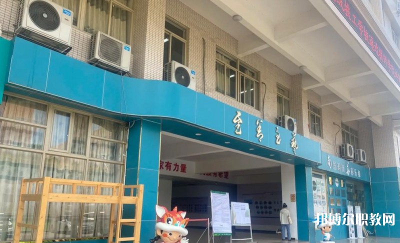 廣州市南華工貿(mào)技師學(xué)院怎么樣、好不好