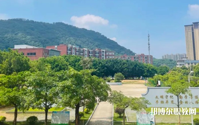 福州市華幟技工學(xué)校怎么樣、好不好